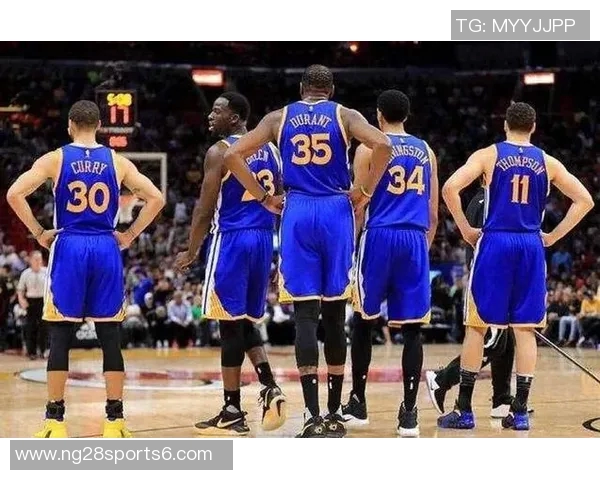 太阳与勇士的巅峰对决谁能在季后赛中笑到最后揭晓精彩战局 太阳与勇士的巅峰对决谁能在季后赛中笑到最后揭晓精彩战局